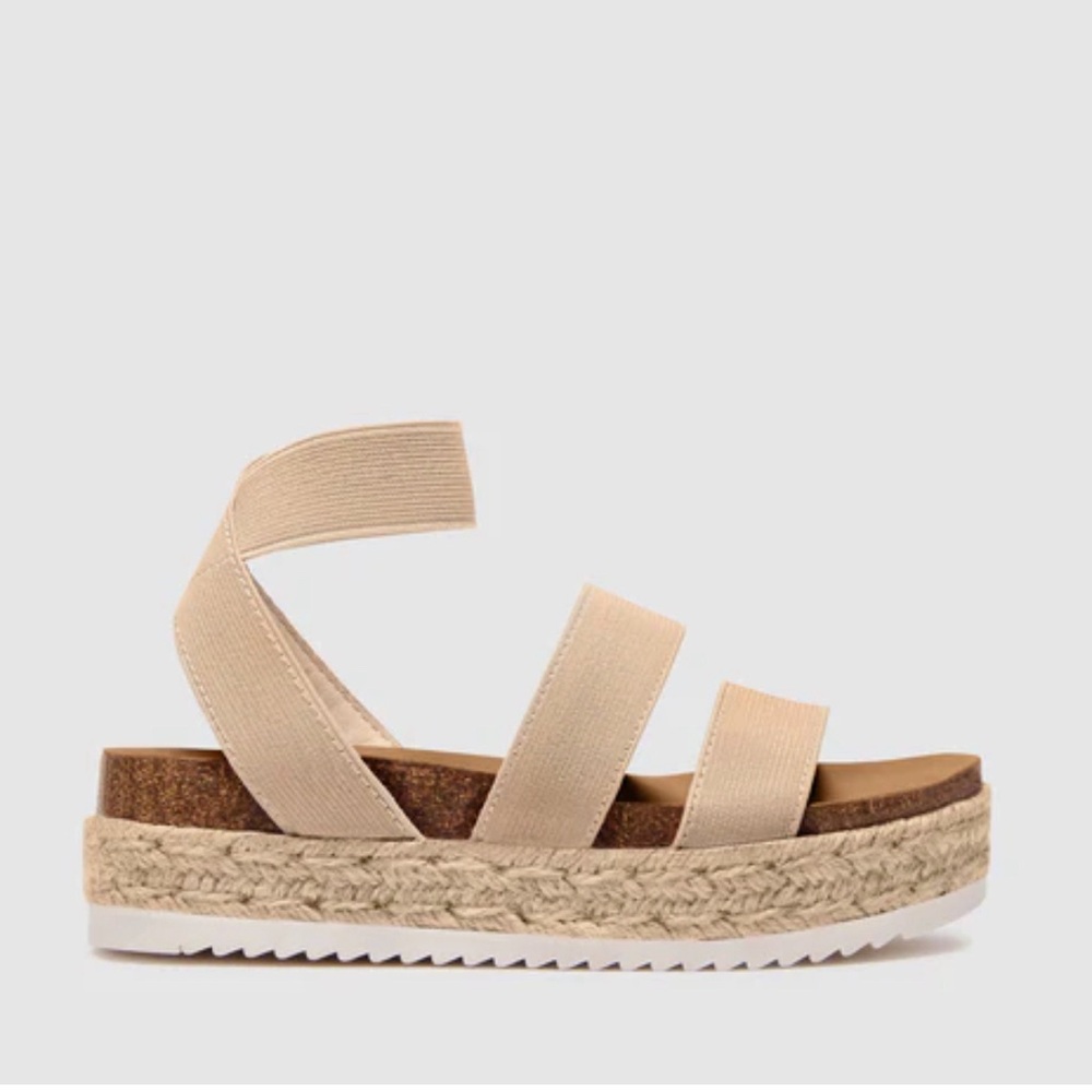 Steve Madden- KIDS' KIMMIE BLUSH Size 4